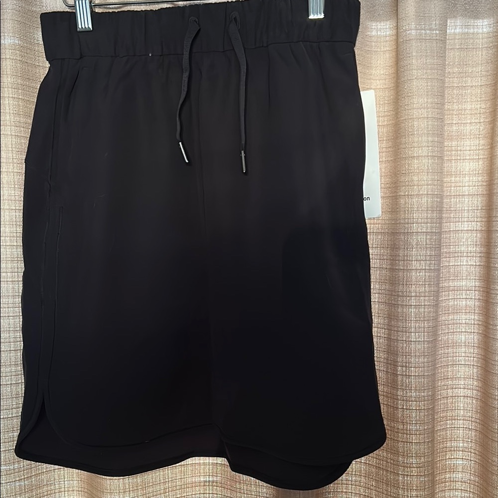 Women’s Lululemon Black Drawstring Shorts